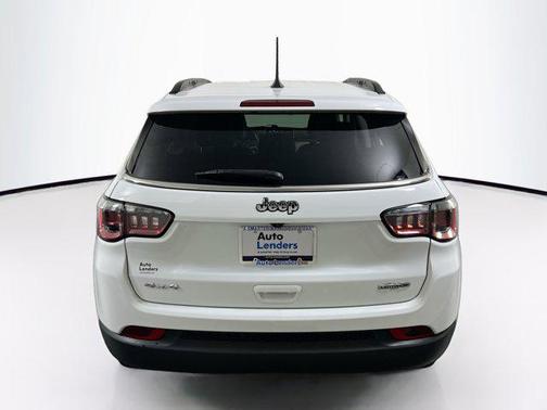 Bright White Clearcoat 2022 Jeep Compass Latitude Lux