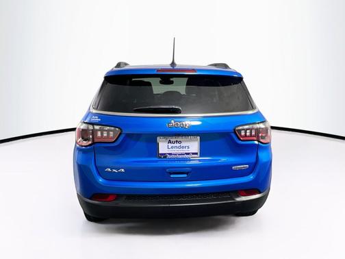 Laser Blue Pearlcoat 2022 Jeep Compass Latitude