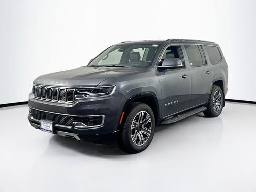 Baltic Gray Metallic Clearcoat 2022 Jeep Wagoneer Series III 4x4
