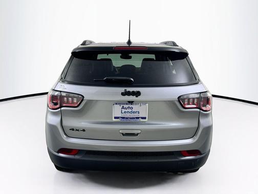Billet Silver Metallic Clearcoat 2022 Jeep Compass Latitude