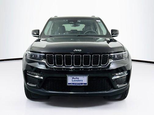 Diamond Black Crystal Pearlcoat 2023 Jeep Grand Cherokee Limited