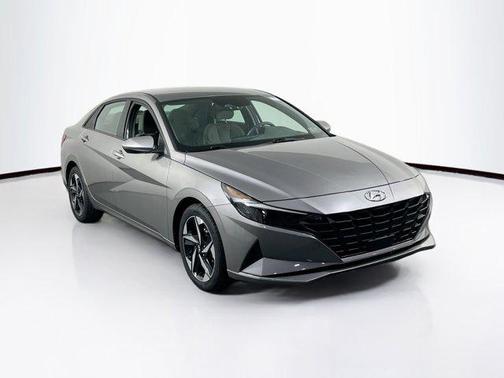 Fluid Metal 2023 Hyundai ELANTRA SEL