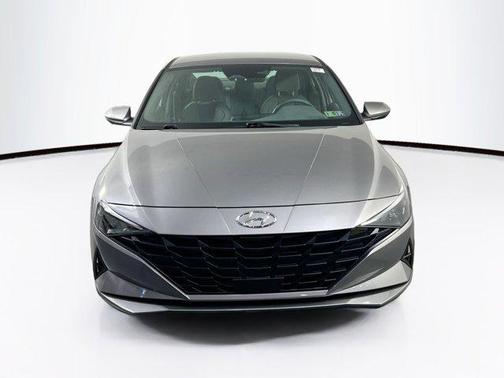 Fluid Metal 2023 Hyundai ELANTRA SEL