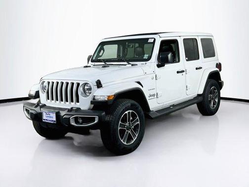 Bright White Clearcoat 2023 Jeep Wrangler 4-Door Sahara 4x4