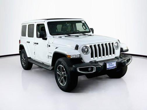 Bright White Clearcoat 2023 Jeep Wrangler 4-Door Sahara 4x4