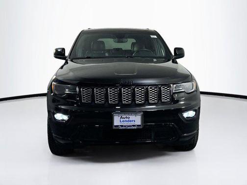 2022 Jeep Grand Cherokee Laredo