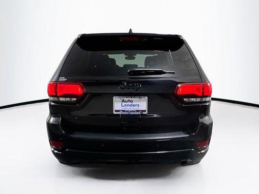 2022 Jeep Grand Cherokee Laredo