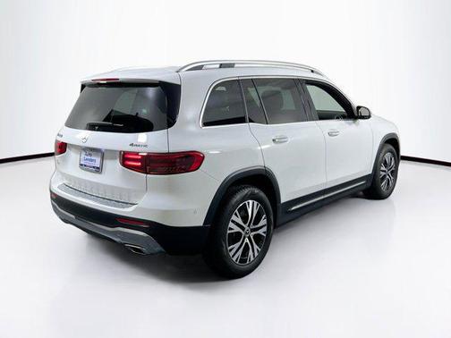 Polar White 2024 Mercedes-Benz GLB 250 4MATIC