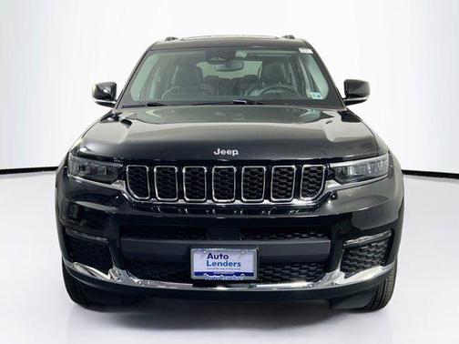Diamond Black Crystal Pearlcoat 2023 Jeep Grand Cherokee L Limited