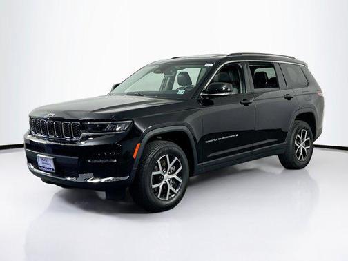Diamond Black Crystal Pearlcoat 2023 Jeep Grand Cherokee L Limited