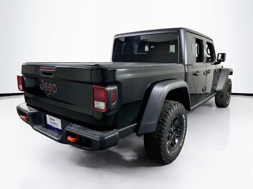 Black Clearcoat 2022 Jeep Gladiator Mojave 4x4
