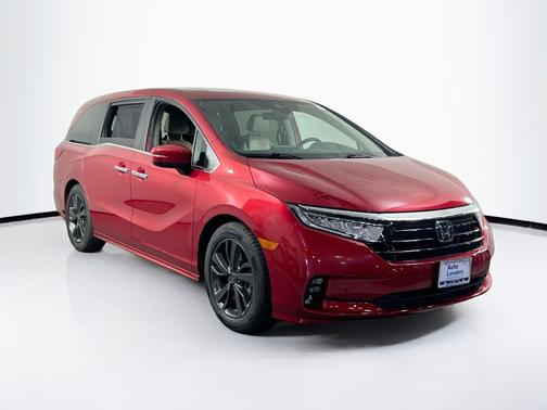 Radiant Red Metallic II 2023 Honda Odyssey Touring