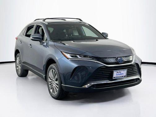 2022 Toyota Venza XLE