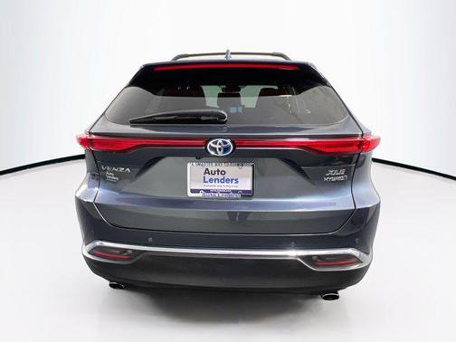 2022 Toyota Venza XLE