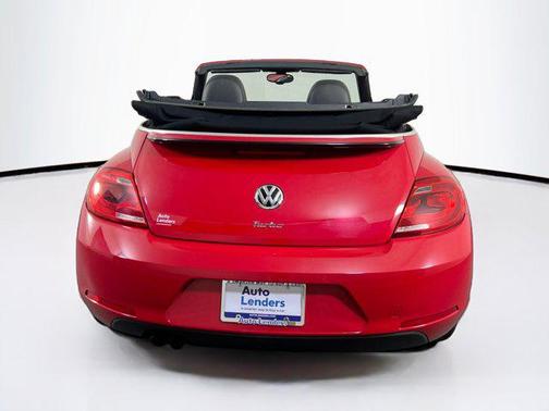 2016 Volkswagen Beetle 1.8T SE