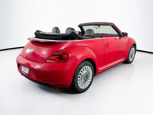 2016 Volkswagen Beetle 1.8T SE