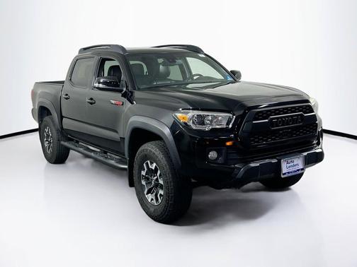 Midnight Black Metallic 2018 Toyota Tacoma TRD Off Road