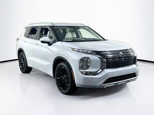 Black Diamond/Alloy Silver Roof 2024 Mitsubishi Outlander SEL Platinum Edition S-AWC