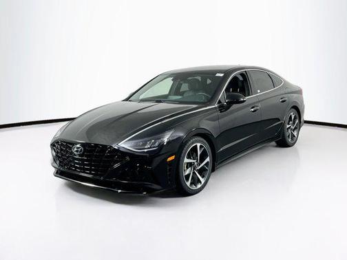 Phantom Black 2021 Hyundai SONATA SEL Plus