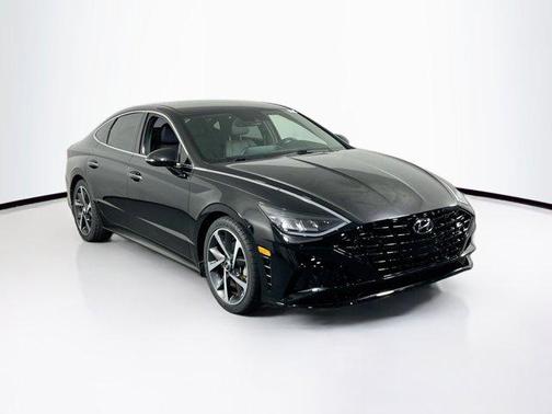 Phantom Black 2021 Hyundai SONATA SEL Plus
