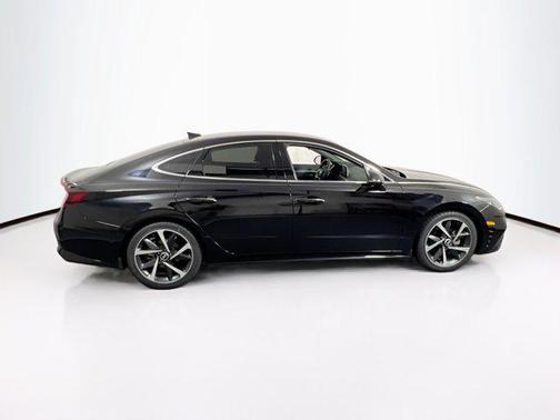 Phantom Black 2021 Hyundai SONATA SEL Plus