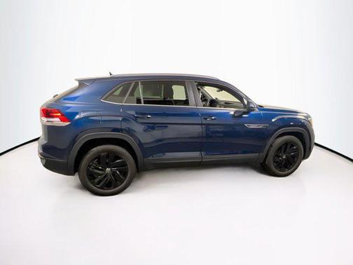 2022 Volkswagen Atlas Cross Sport 3.6L V6 SE w/Technology