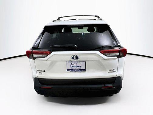 Ice Cap 2023 Toyota RAV4 Hybrid XLE