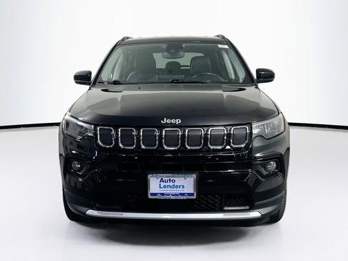Diamond Black Crystal Pearlcoat 2022 Jeep Compass Limited
