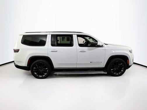 2022 Jeep Wagoneer Series III 4x4