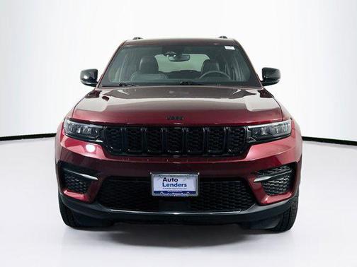 Velvet Red Pearlcoat 2023 Jeep Grand Cherokee Altitude