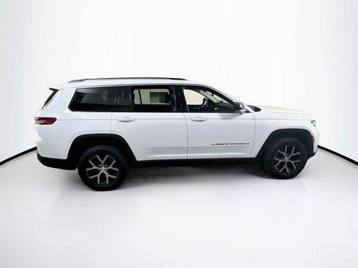 Bright White Clearcoat 2023 Jeep Grand Cherokee L Limited