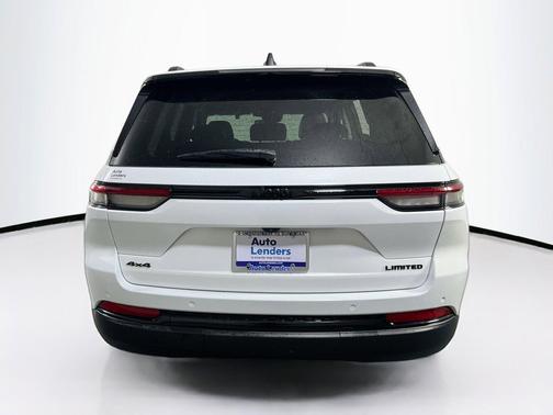 Bright White Clearcoat 2023 Jeep Grand Cherokee Limited