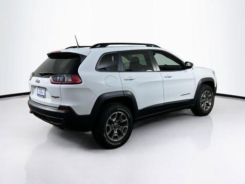 Bright White Clearcoat 2022 Jeep Cherokee Trailhawk