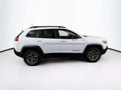 Bright White Clearcoat 2022 Jeep Cherokee Trailhawk