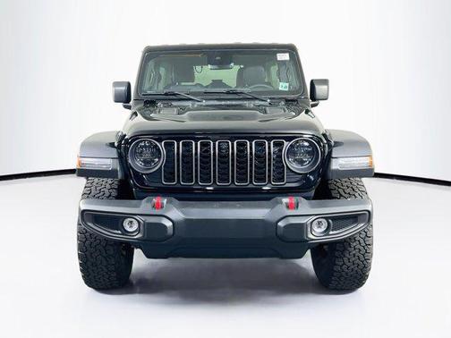 Black Clearcoat 2024 Jeep Wrangler Rubicon