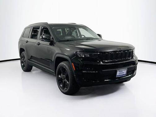 Diamond Black Crystal Pearlcoat 2023 Jeep Grand Cherokee L Limited