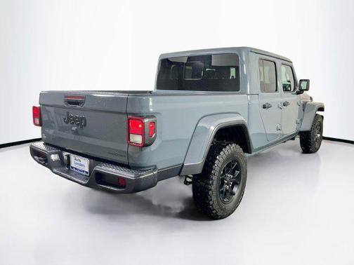 2025 Jeep Gladiator High Tide