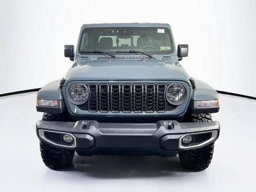 2025 Jeep Gladiator High Tide