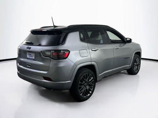 Billet Silver Metallic Clearcoat 2022 Jeep Compass High Altitude