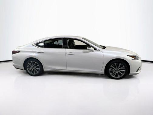 2019 Lexus ES 350 Base