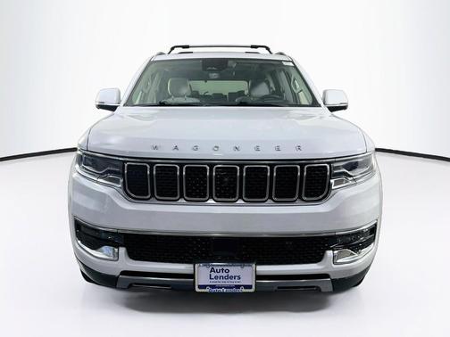 Bright White Clearcoat 2022 Jeep Wagoneer Series III 4x4