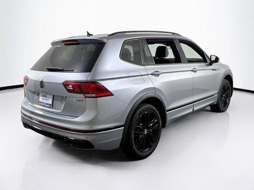 2022 Volkswagen Tiguan 2.0T SE R-Line Black 4MOTION