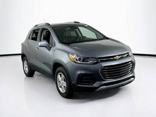 Satin Steel Metallic 2019 Chevrolet Trax LT