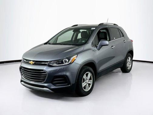 Satin Steel Metallic 2019 Chevrolet Trax LT
