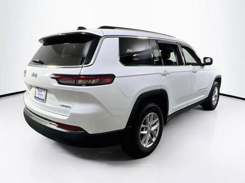 Bright White Clearcoat 2023 Jeep Grand Cherokee L Laredo
