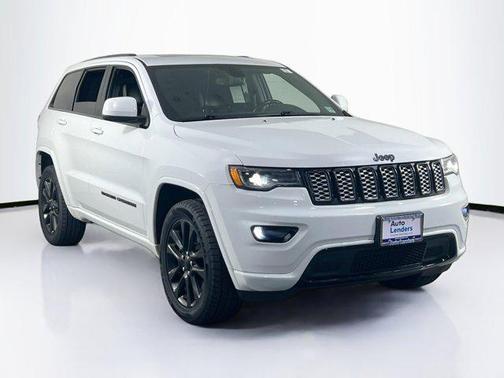 2022 Jeep Grand Cherokee Laredo