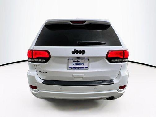 2022 Jeep Grand Cherokee Laredo