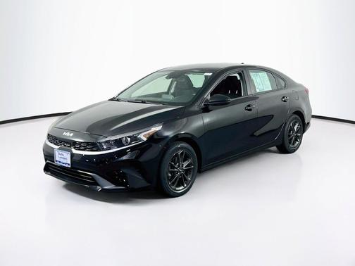 Aurora Black 2023 Kia Forte LXS