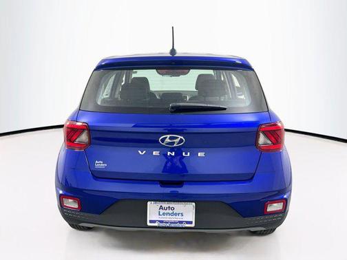 2023 Hyundai VENUE SE
