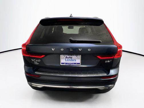 2022 Volvo XC60 B6 Inscription